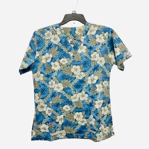 Vintage Winnie Fashion Hawaiian Made Orchid Print Blue V-Neck Scrub Top